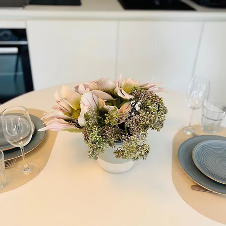 Raum2go - No3 Stylisches Kurpark & Wiesbaden